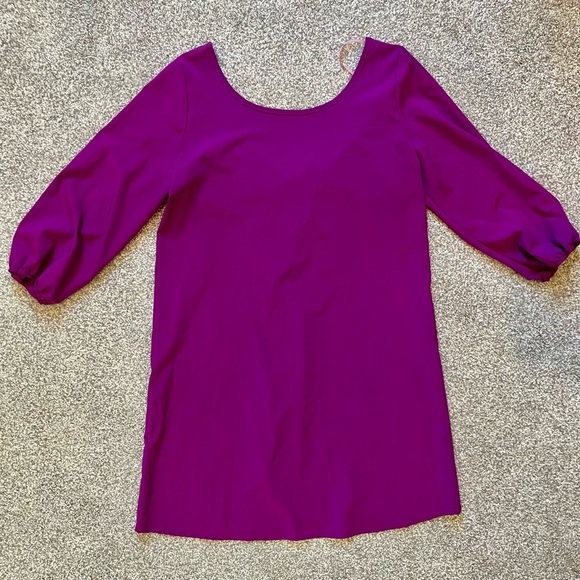 Summer dress with a pop of color! - Picture 2 of 4